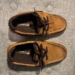 Sperry size 1M boys